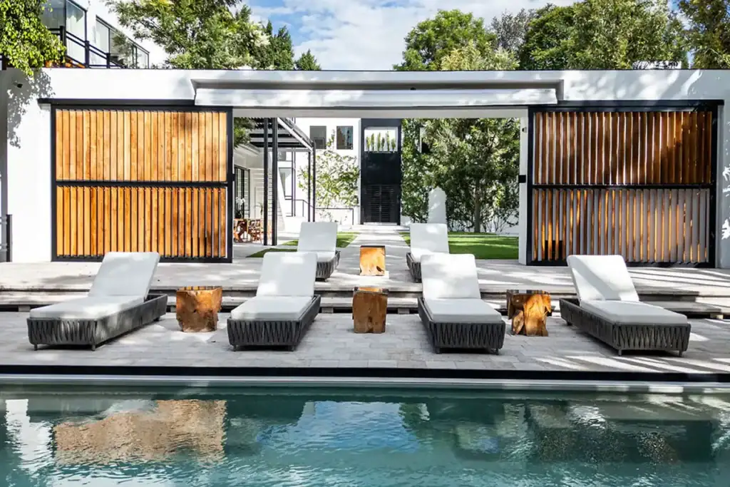 Villa-del-Parque-Listing